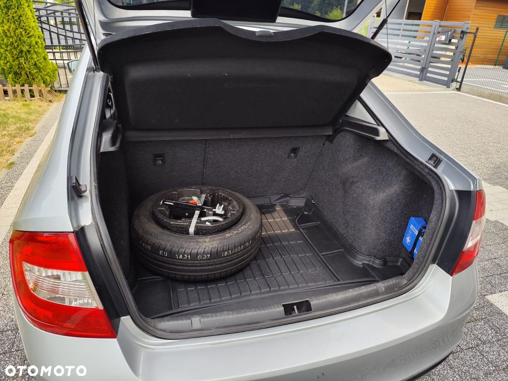 Skoda RAPID 1.2 TSI Ambition - 5