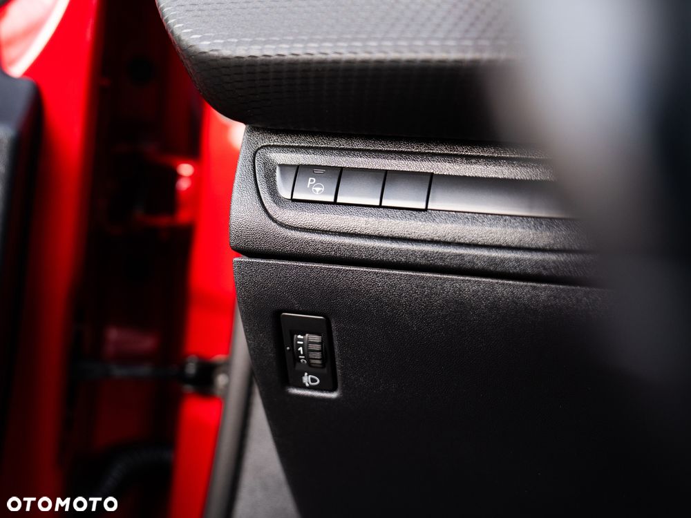 Peugeot 2008 1.6 BlueHDi Allure S&S - 35