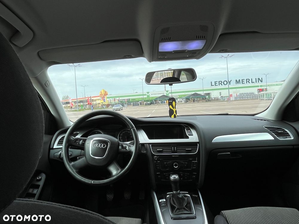 Audi A4 Avant 2.0 TDI - 28