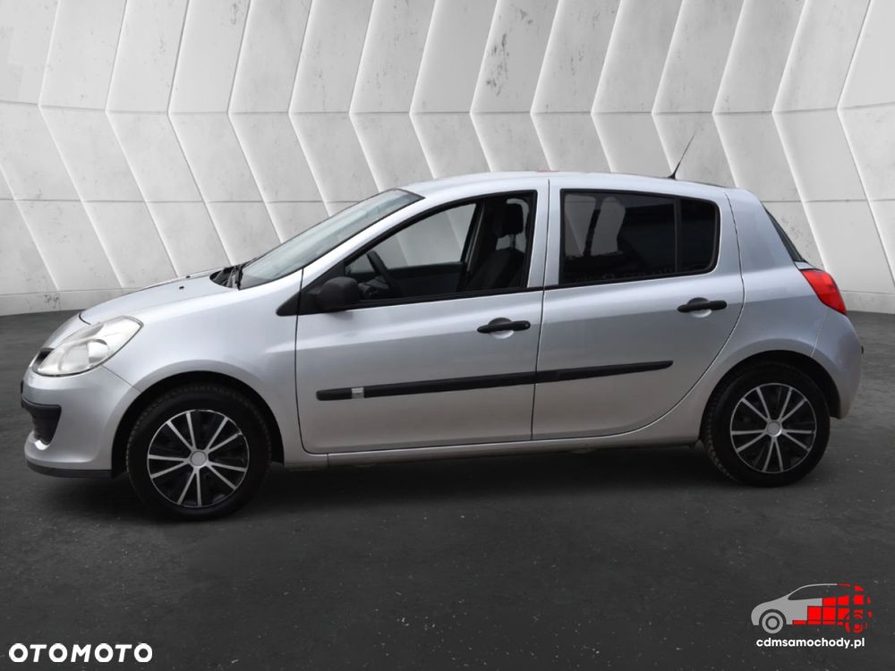 Renault Clio - 7