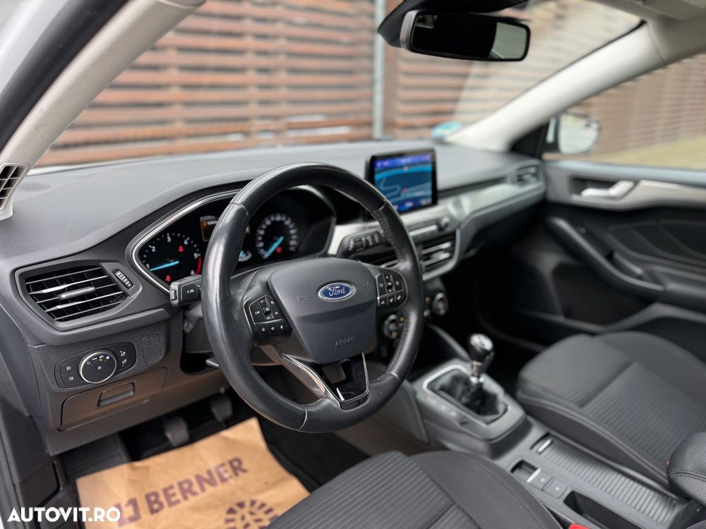 Ford Focus 1.5 EcoBlue Start-Stopp-System TITANIUM STYLE - 24