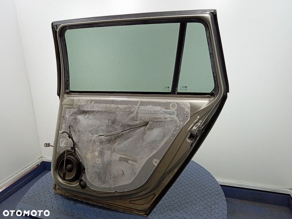 VECTRA C KOMBI DRZWI TYŁ PRAWE 2FU - 9