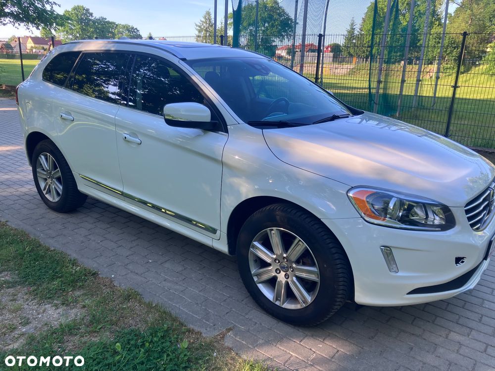 Volvo XC 60 T5 AWD Drive-E R-Design Momentum - 4