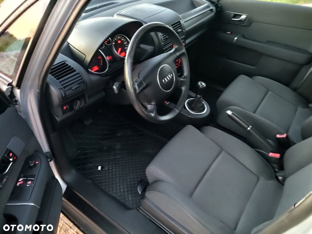 Audi A2 1.4 - 8