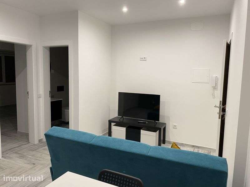 Alugo apartamento T2 ao ano na Nazare a partir do dia 1 de Julho - Grande imagem: 5/6