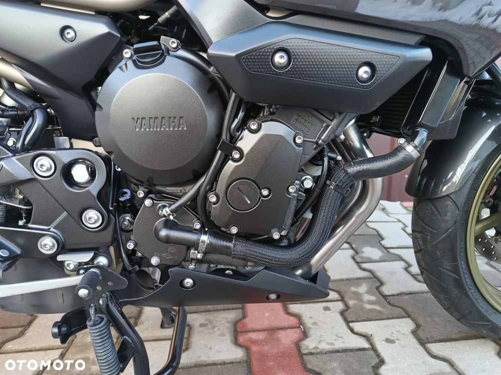 Yamaha XJ - 16