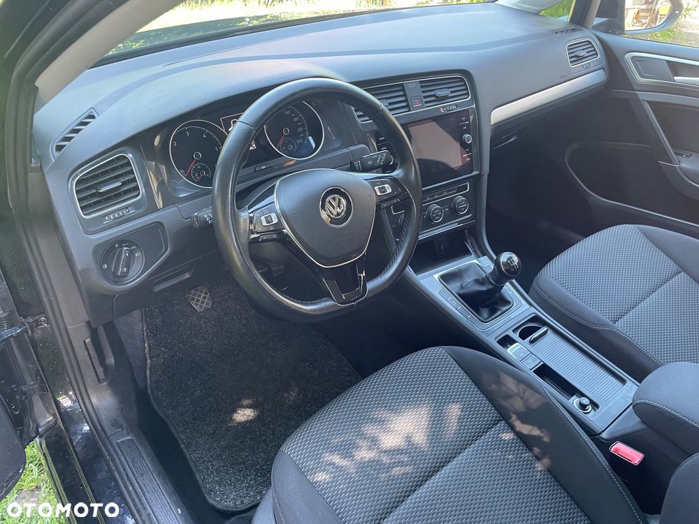 Volkswagen Golf 1.6 TDI (BlueMotion Technology) Comfortline - 26