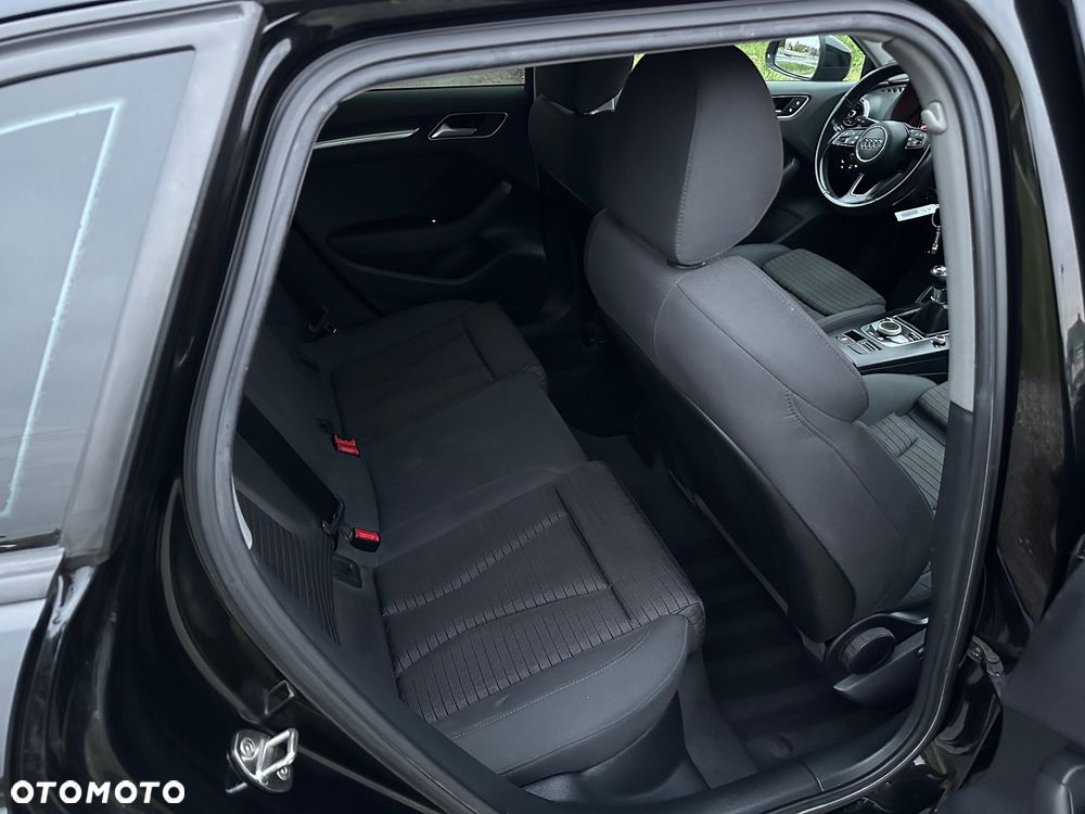 Audi A3 Sportback - 13