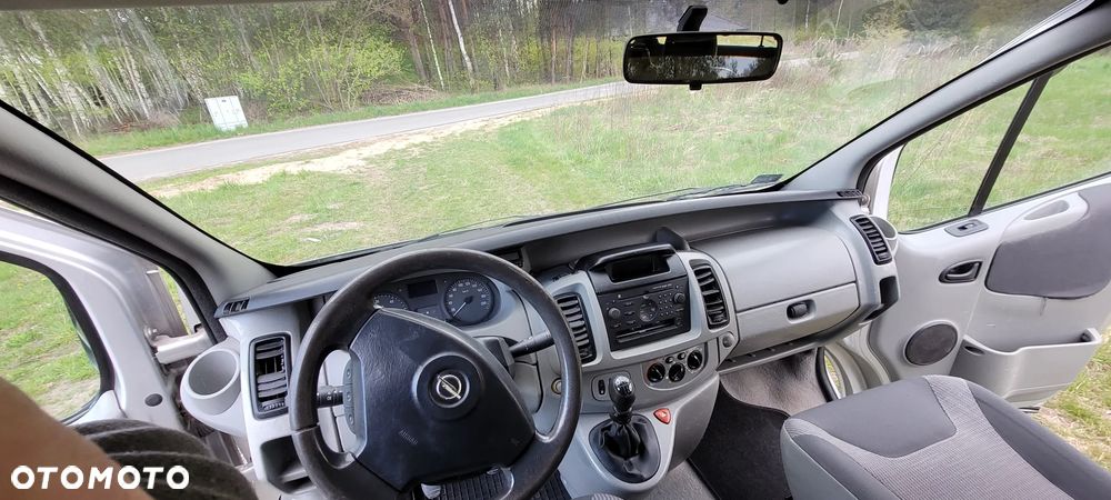 Opel Vivaro Tour - 14
