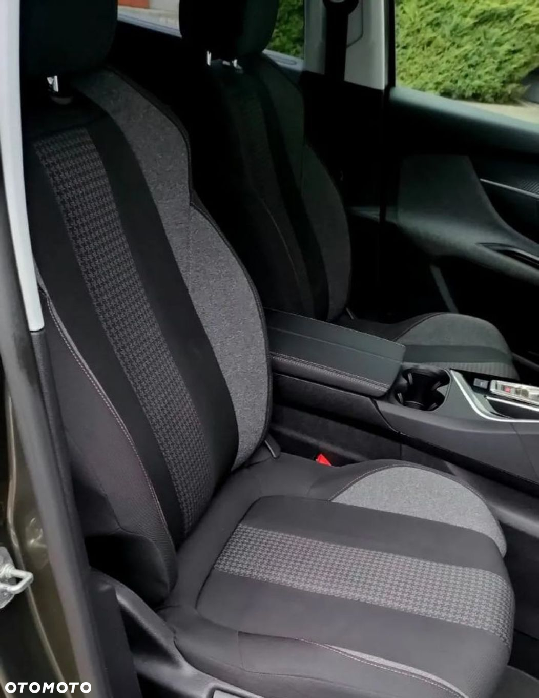 Peugeot 5008 - 4