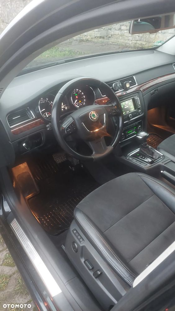 Skoda Superb 1.8 TSI DSG Elegance - 5