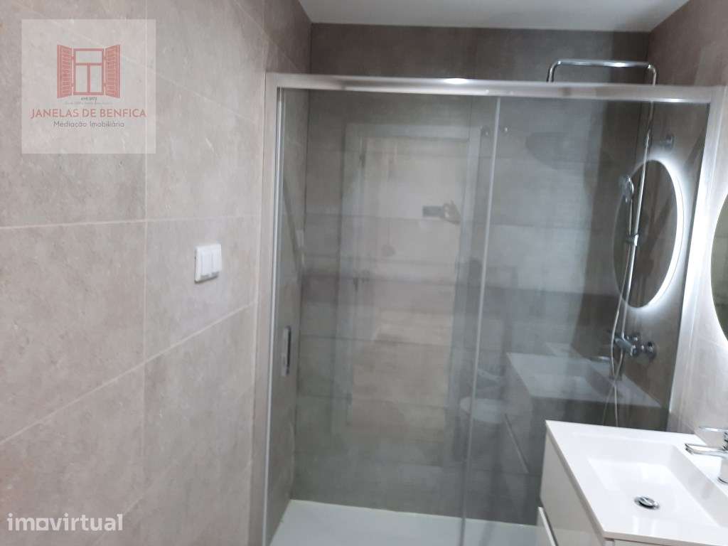 Apartamento Recuperado C/ cozinha equipada-Centro da Amadora - Grande imagem: 4/18