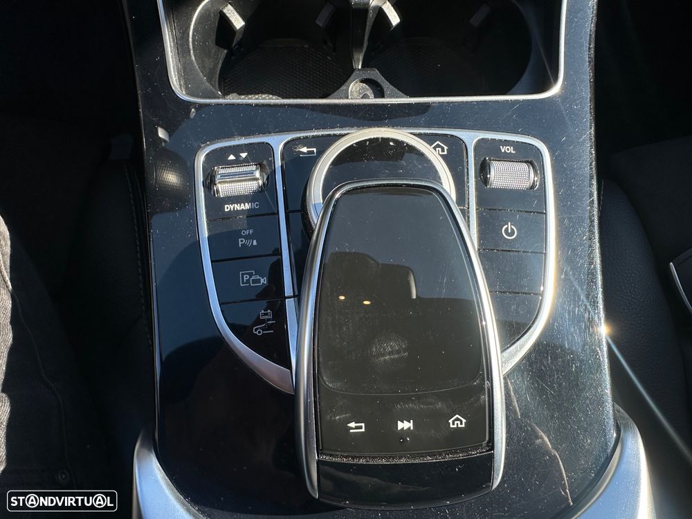 Mercedes-Benz C 300 BlueTEC Hybrid AMG Line - 44