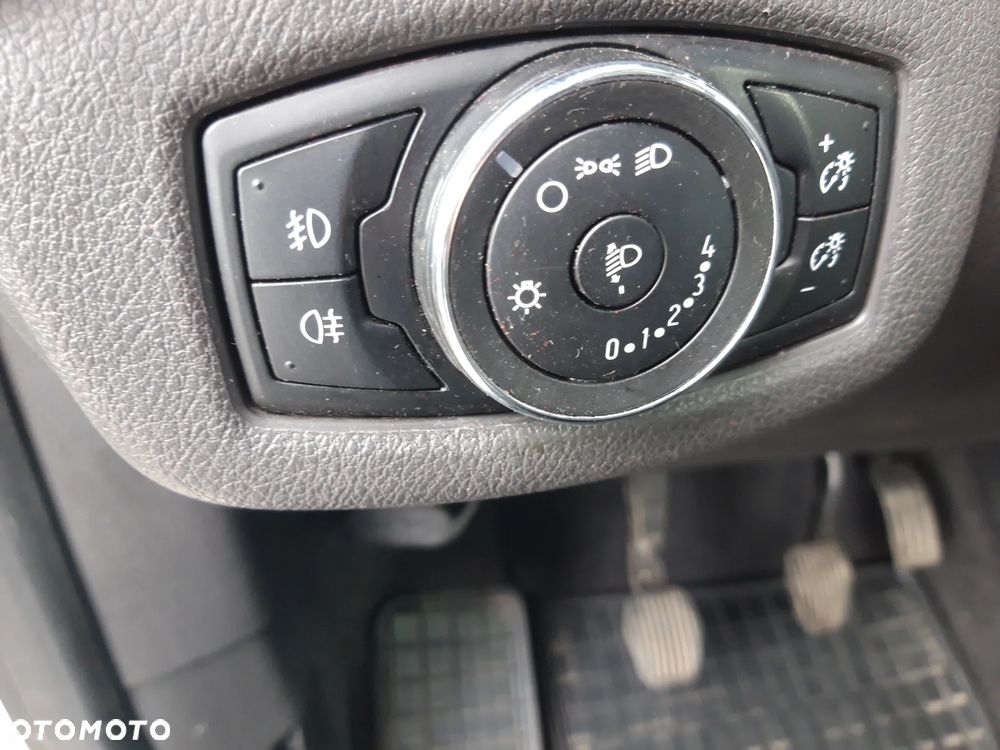 Ford Tourneo Connect 1.5TDCi Ambiente - 25