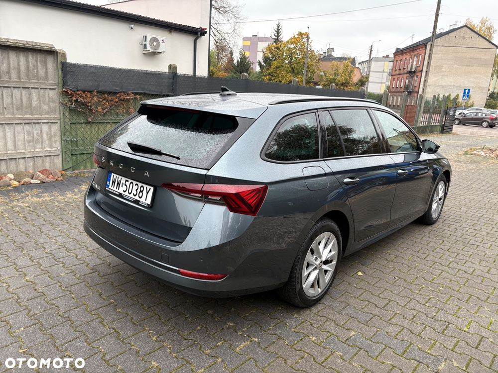 Skoda Octavia 2.0 TDI Ambition DSG - 4