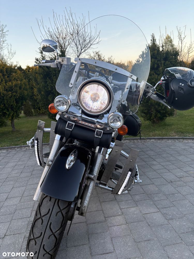 Suzuki Boulevard - 2
