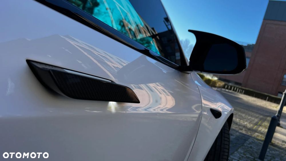 Tesla Model S Long Range - 28