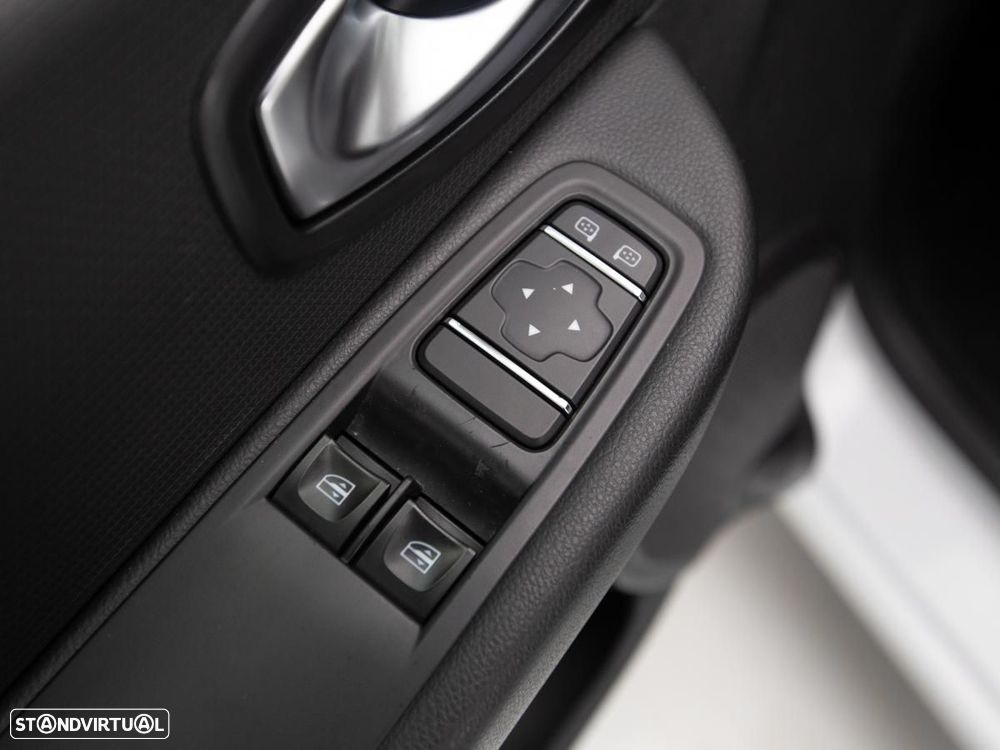 Renault Clio 1.5 dCi Zen - 12