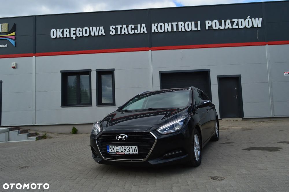 Hyundai i40 Kombi blue 1.6 Family+ - 1
