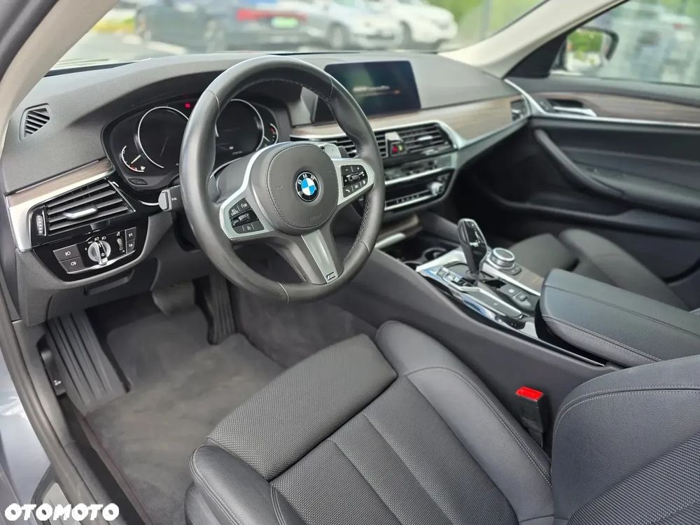 BMW Seria 5 520i GPF Sport Line sport - 15