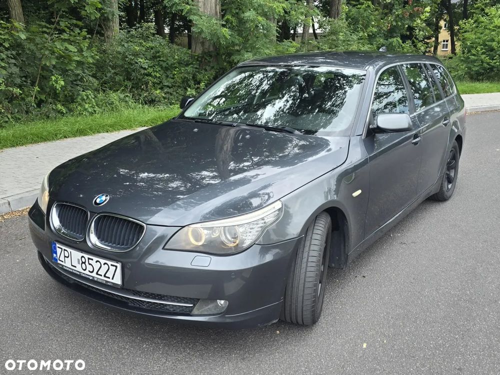 BMW Seria 5 520d Touring - 1