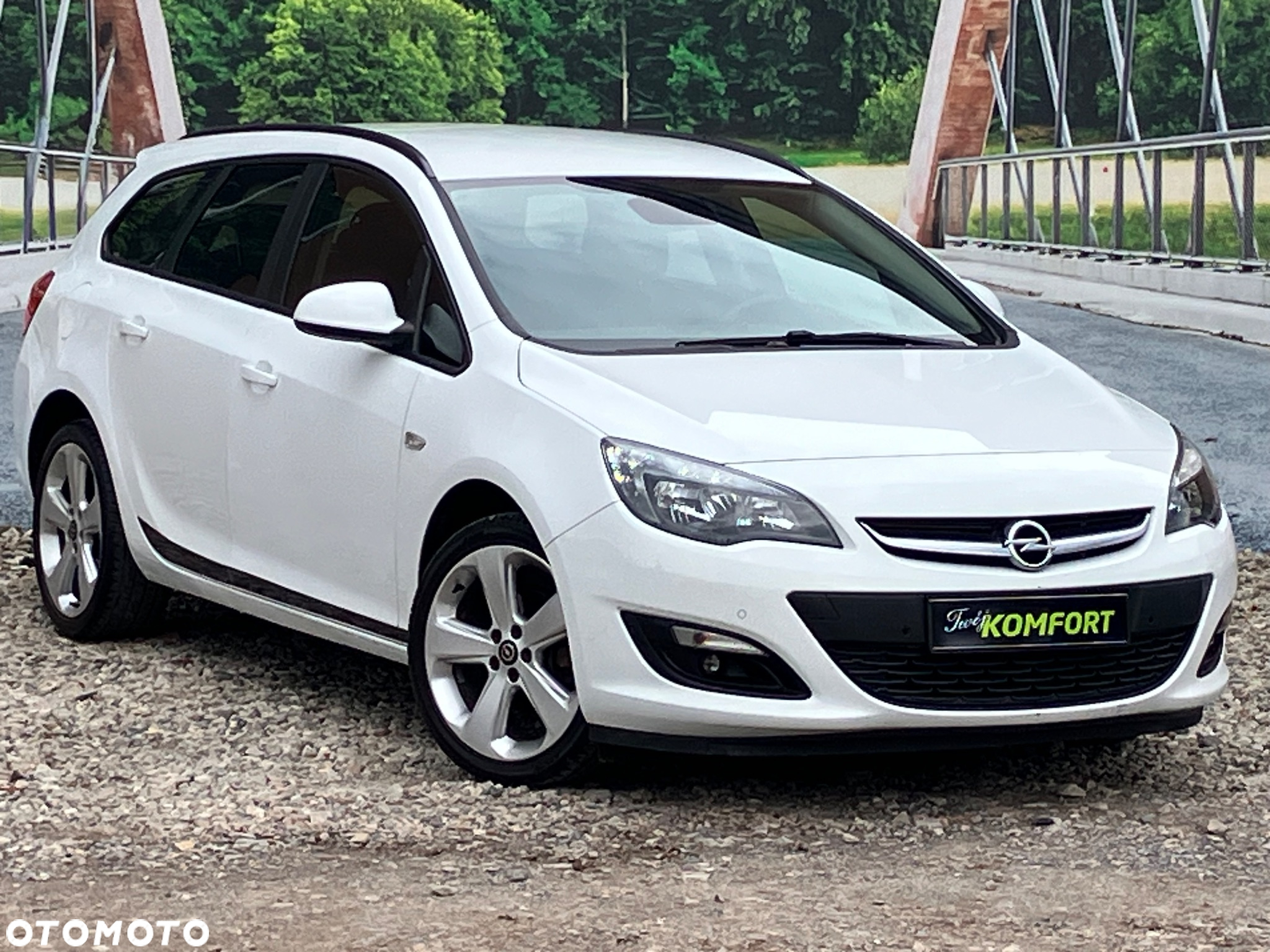 Opel Astra 1.4 Turbo Color Edition - 2