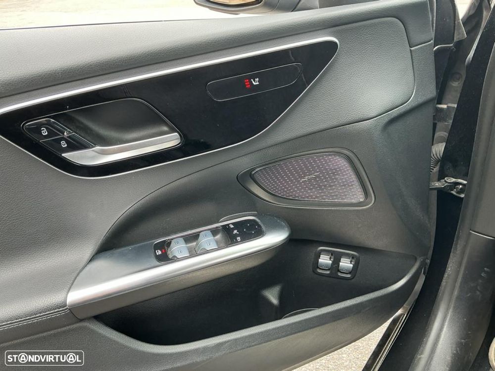 Mercedes-Benz C 300 e T 9G-TRONIC Avantgarde - 9
