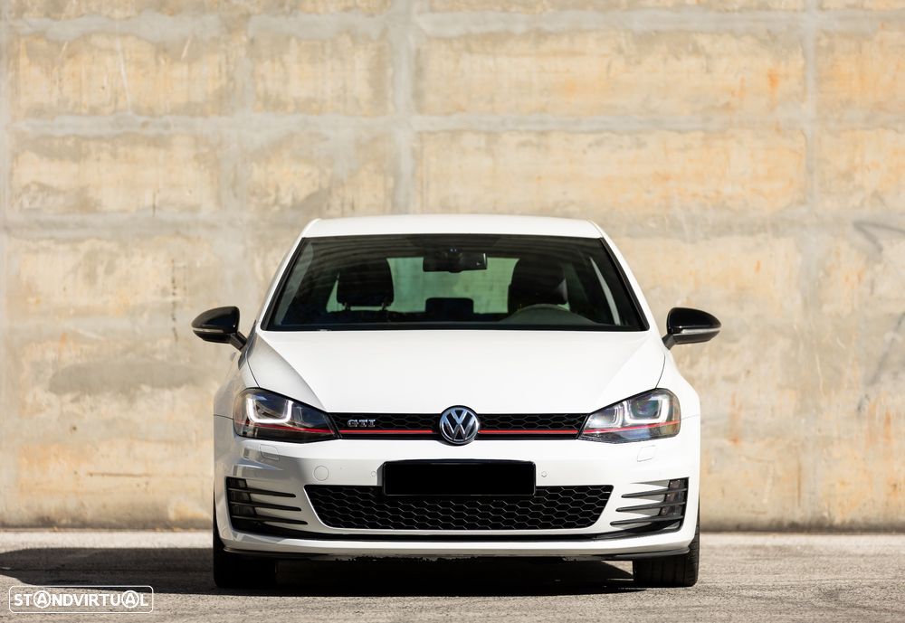 VW Golf GTI Performance BlueMotion DSG - 4