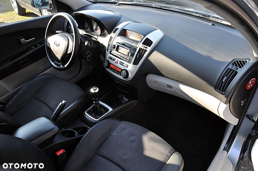 Kia Ceed Cee'd 2.0 Optimum - 25