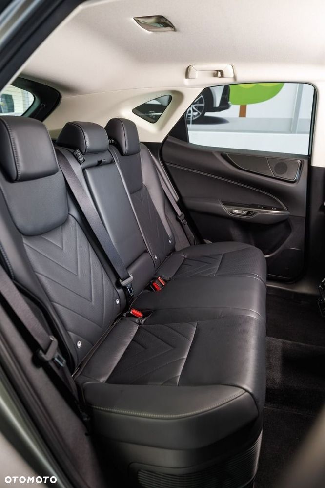 Lexus NX 350h Omotenashi AWD - 13
