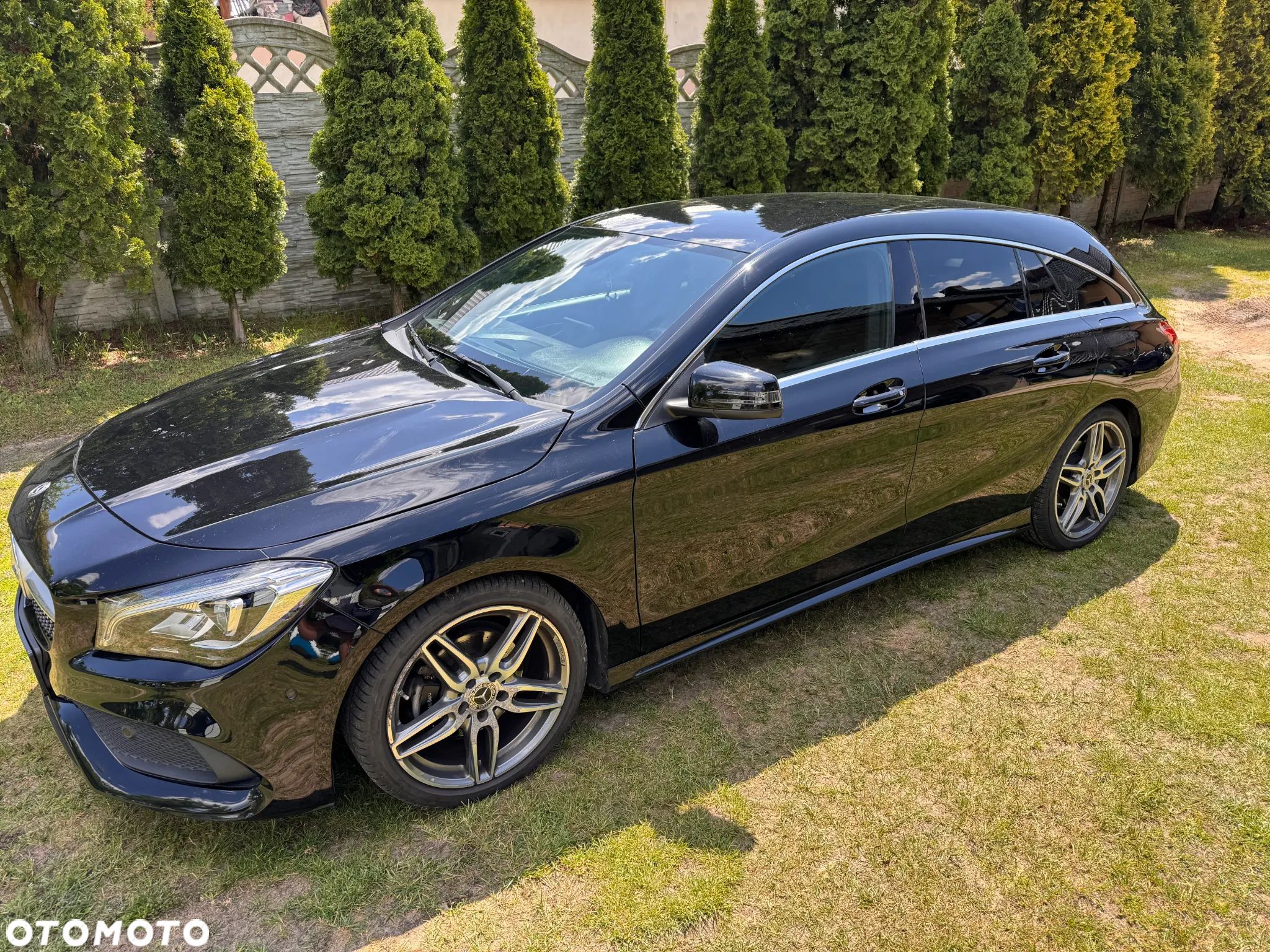 Mercedes-Benz CLA Shooting Brake 180 7G-DCT AMG Line - 1