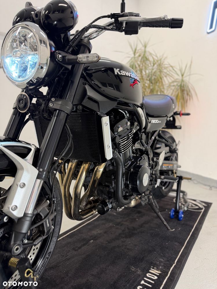 Kawasaki Z 900 RS - 5