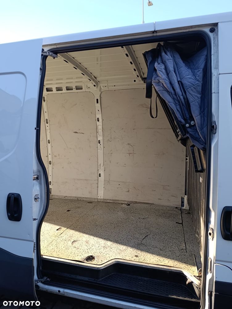 Iveco Daily 35S18 - 24