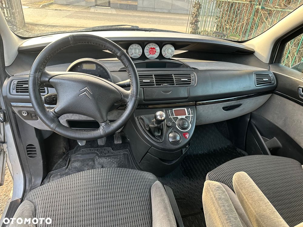 Citroën C8 2.0 16V Exclusive - 13