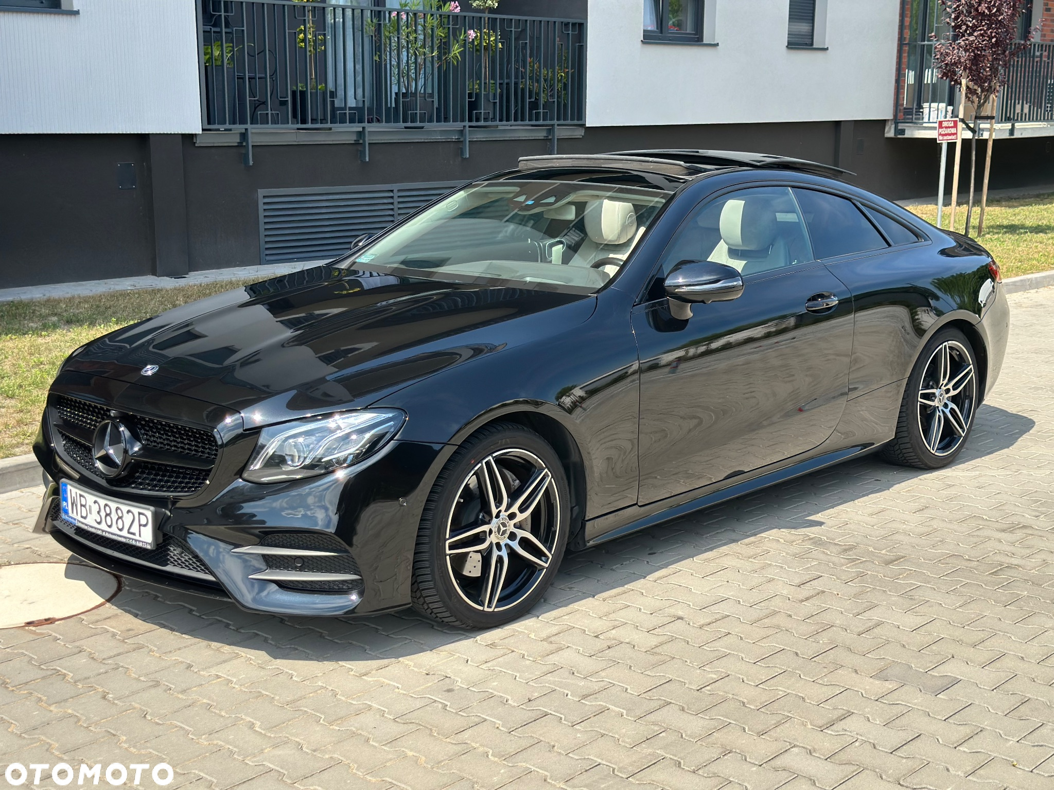 Mercedes-Benz Klasa E 220 d Coupe 9G-TRONIC - 6