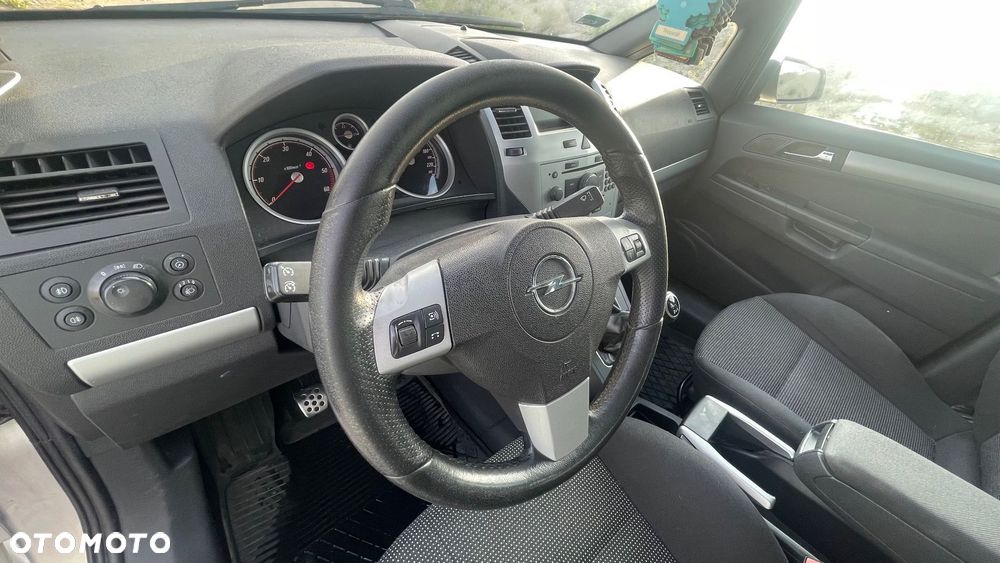 Opel Zafira 1.7 CDTI Enjoy - 10