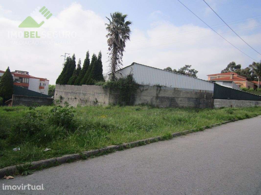 Terreno c/1020 m2 no centro de Lourosa - Grande imagem: 5/12