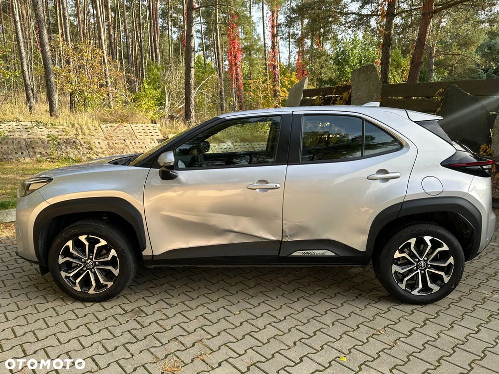 Toyota Yaris Cross Hybrid 1.5 VVT-i Elegant - 1