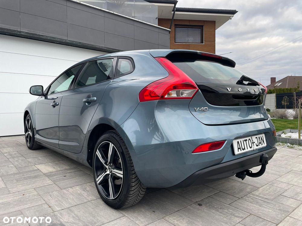 Volvo V40 D2 Summum - 7