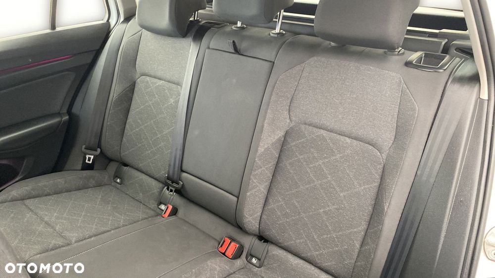 Volkswagen Golf 2.0 TDI Life - 12