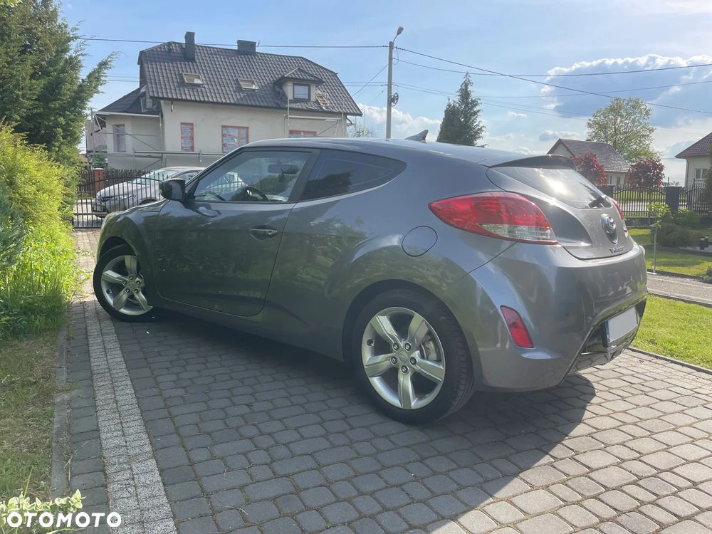 Hyundai Veloster 1.6 GDI Premium - 19