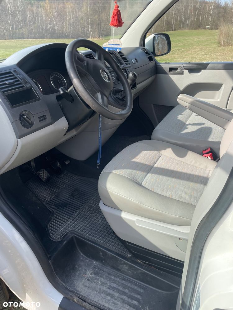 Volkswagen Transporter T5 - 8