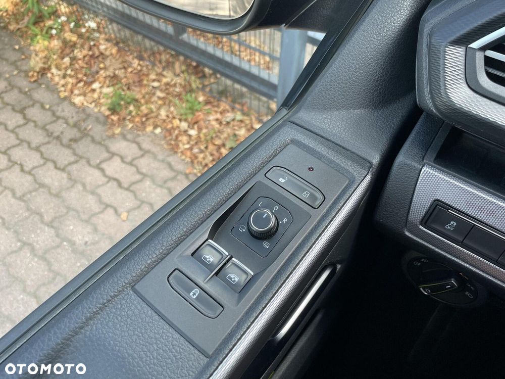 Volkswagen Multivan - 40