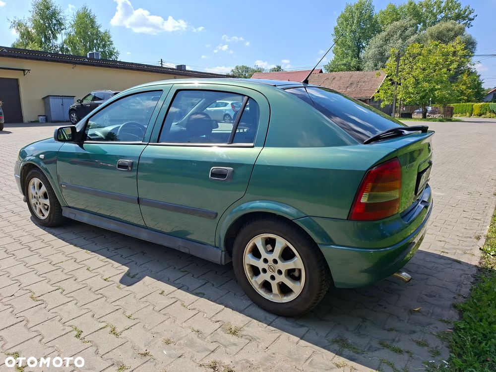 Opel Astra 2.0 DTI - 2