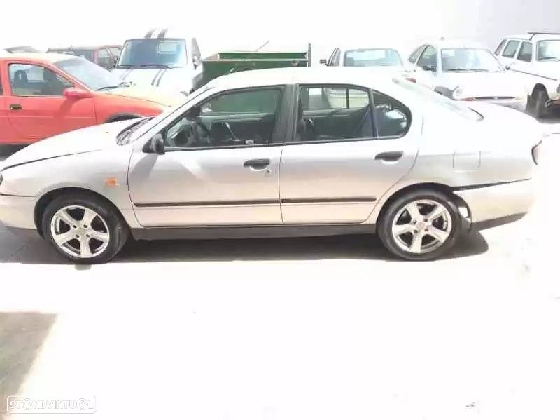 PORTA LUVAS NISSAN PRIMERA 2001 -681722F900 - 2