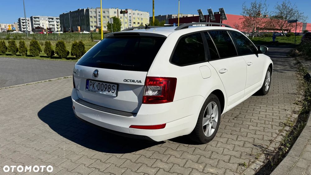 Skoda Octavia 1.6 TDI Ambition - 2