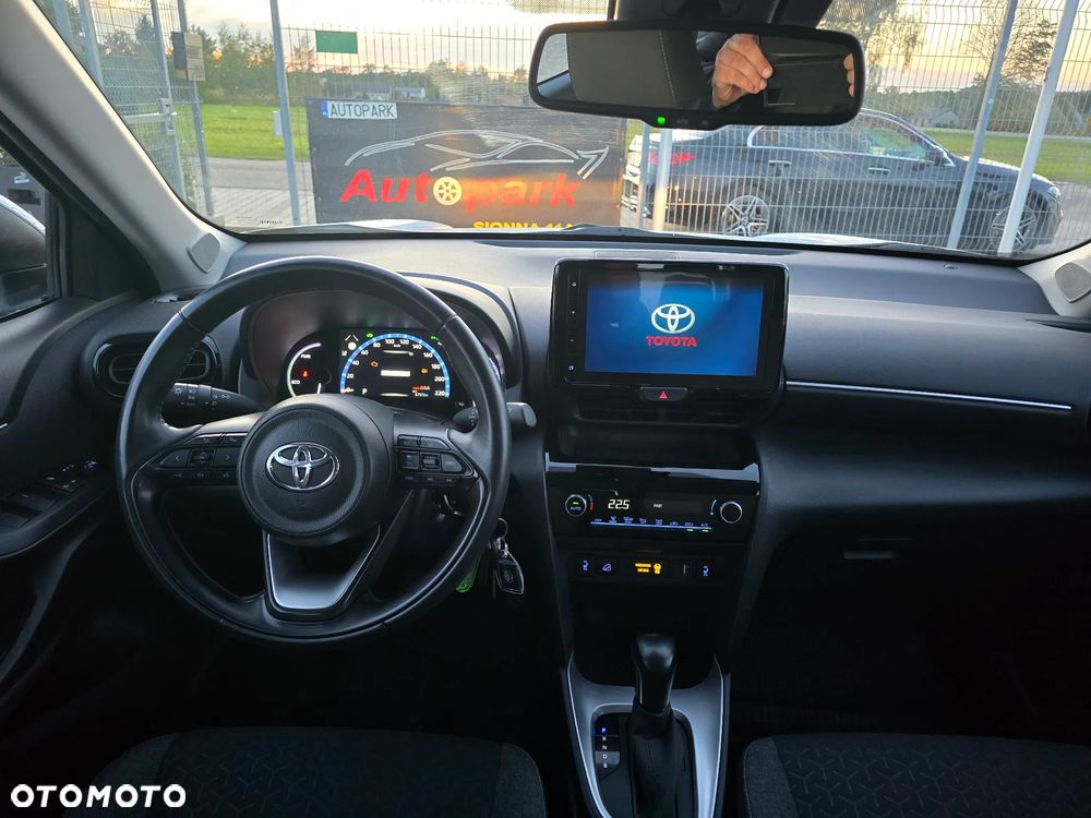 Toyota Yaris Cross Hybrid 1.5 Comfort 4x4 - 37