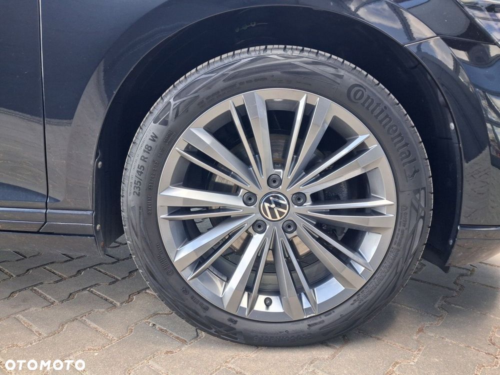 Volkswagen Passat 2.0 TDI SCR DSG Business - 33