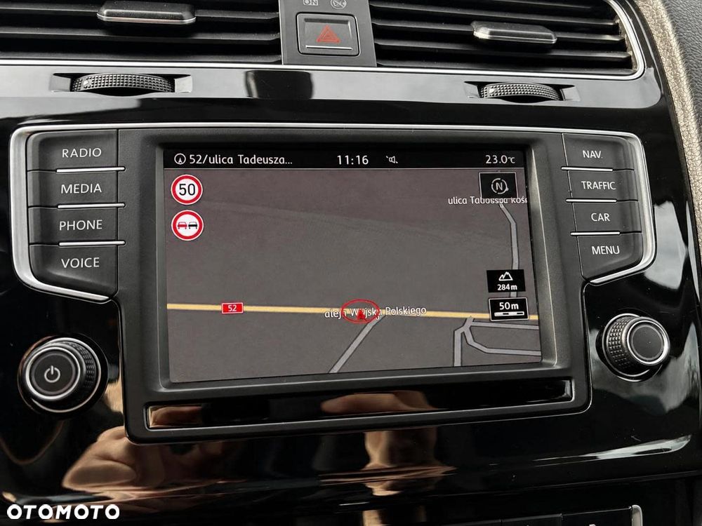 Volkswagen Golf 1.2 TSI BlueMotion Technology DSG Trendline - 24