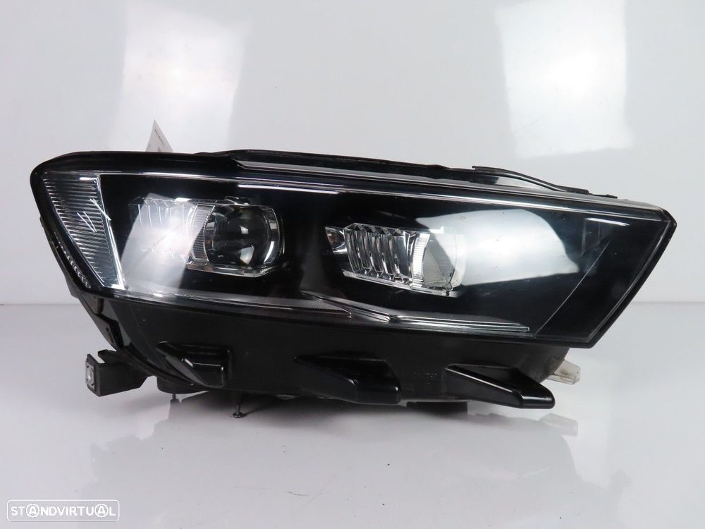 Farol LED Direito Usado / Original VW T-ROC (A11) 2GA941774 - 1